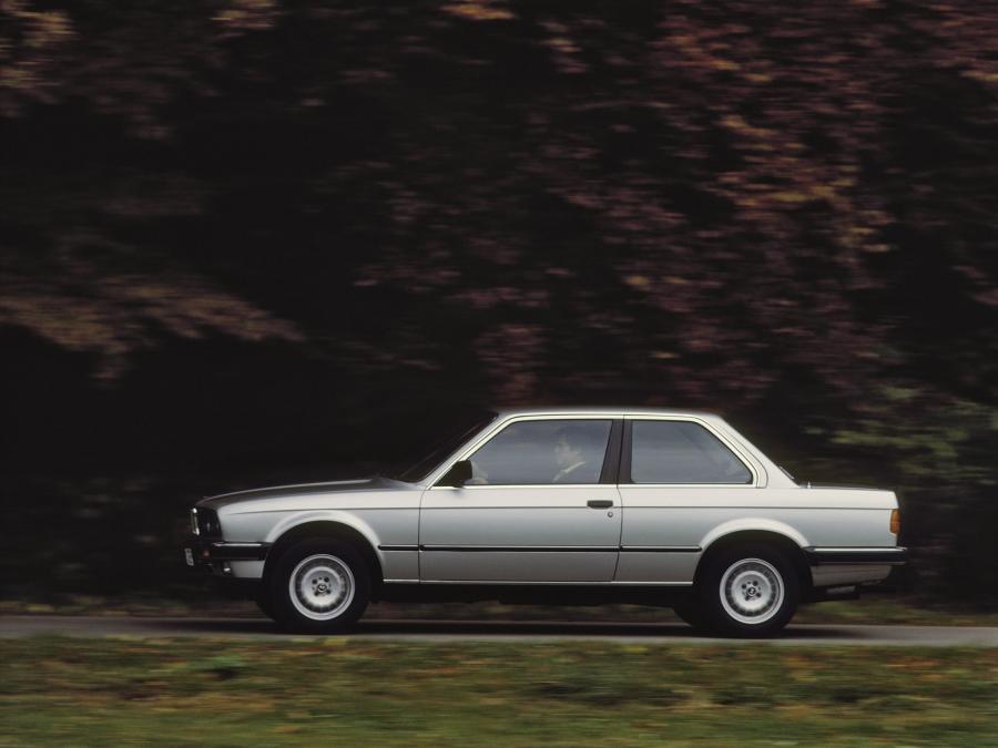  BMW 318i Coupe 1982 года  (фото 13 из 13)